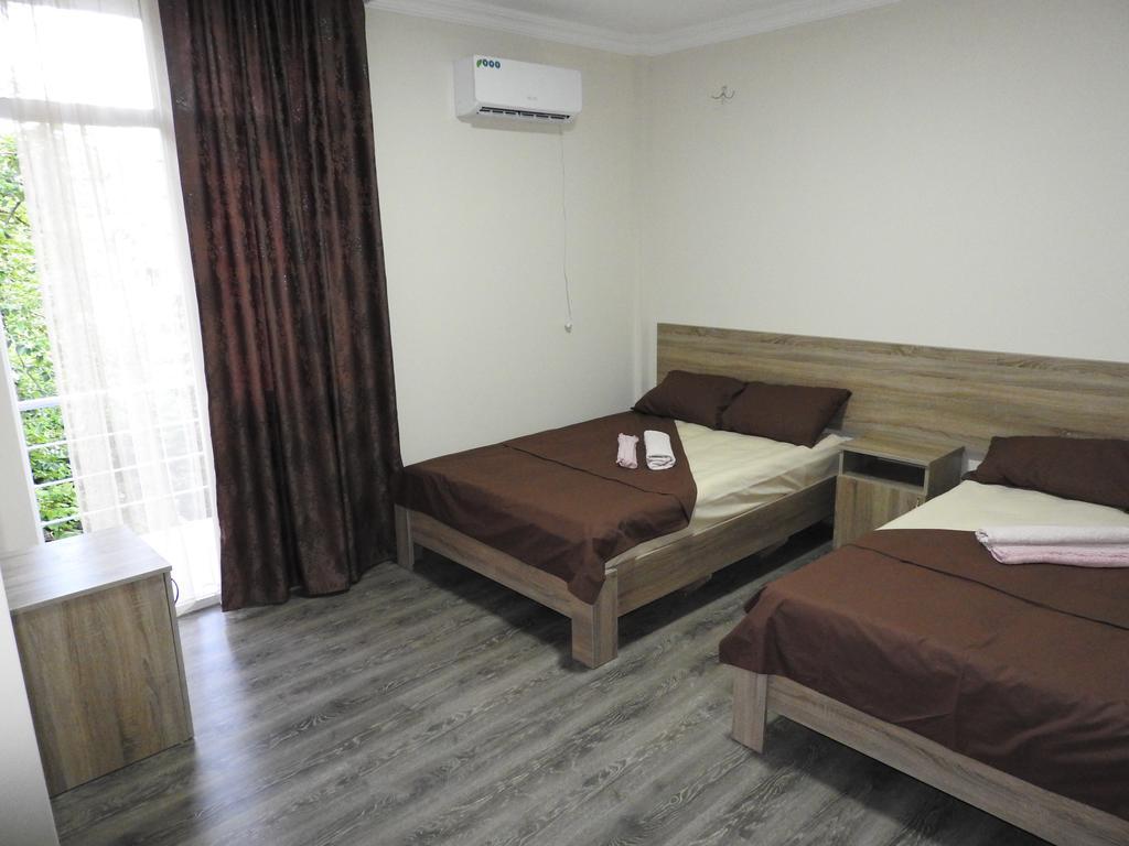 Nica Hotel Kobuleti Bagian luar foto
