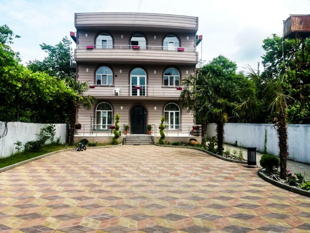 Nica Hotel Kobuleti Bagian luar foto